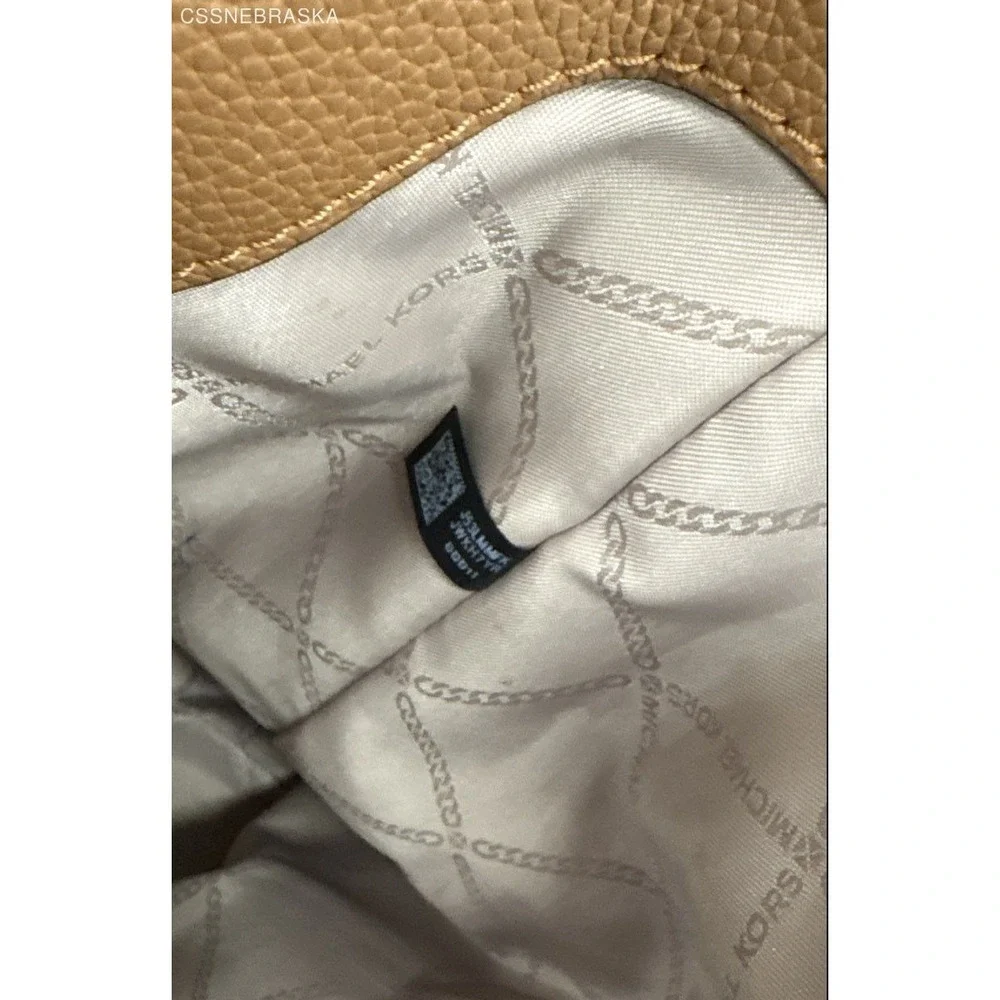 Michael Kors Vanilla/Acorn Bowery Hobo Large‎ Shoulder Bag - Size M